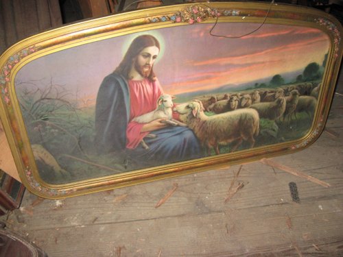 Property photo 154 - Major Antique & Collectibles Auction
